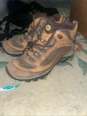 Merrell Men's Brown and Tan Trail Boots